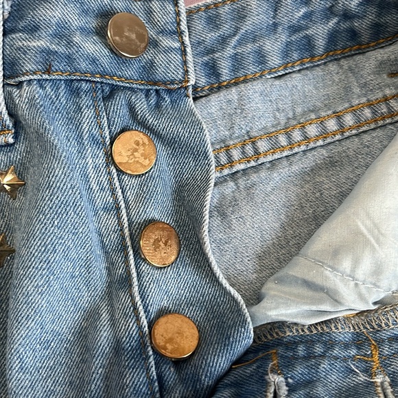 Blue Star-Studded Princess Polly “Mom” Shorts - Picture 7 of 7